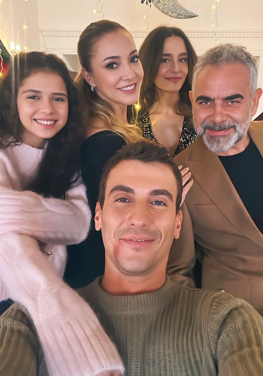 Soysalan ailesi bir arada. ✨ #Yabani